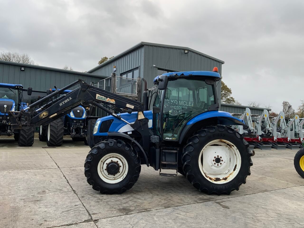 New Holland TS100A Tractor (ST25192) - Image 10
