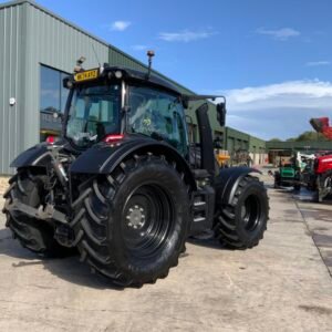 Alternative view of Valtra N175 Active Tractor (ST24335)