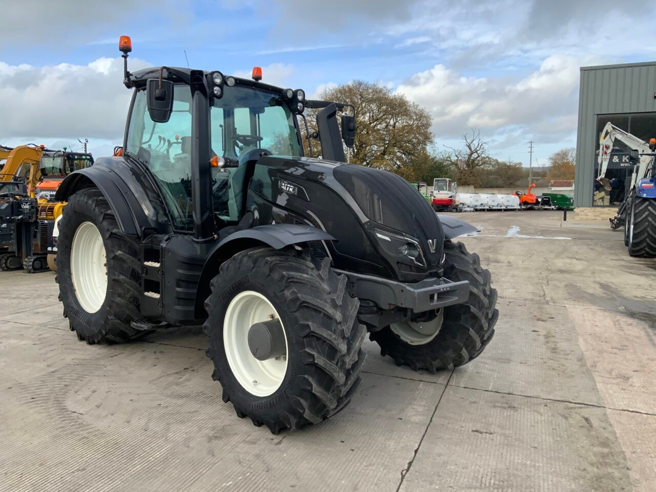 Valtra T174 Hi Tech Tractor (ST25043) - Image 13