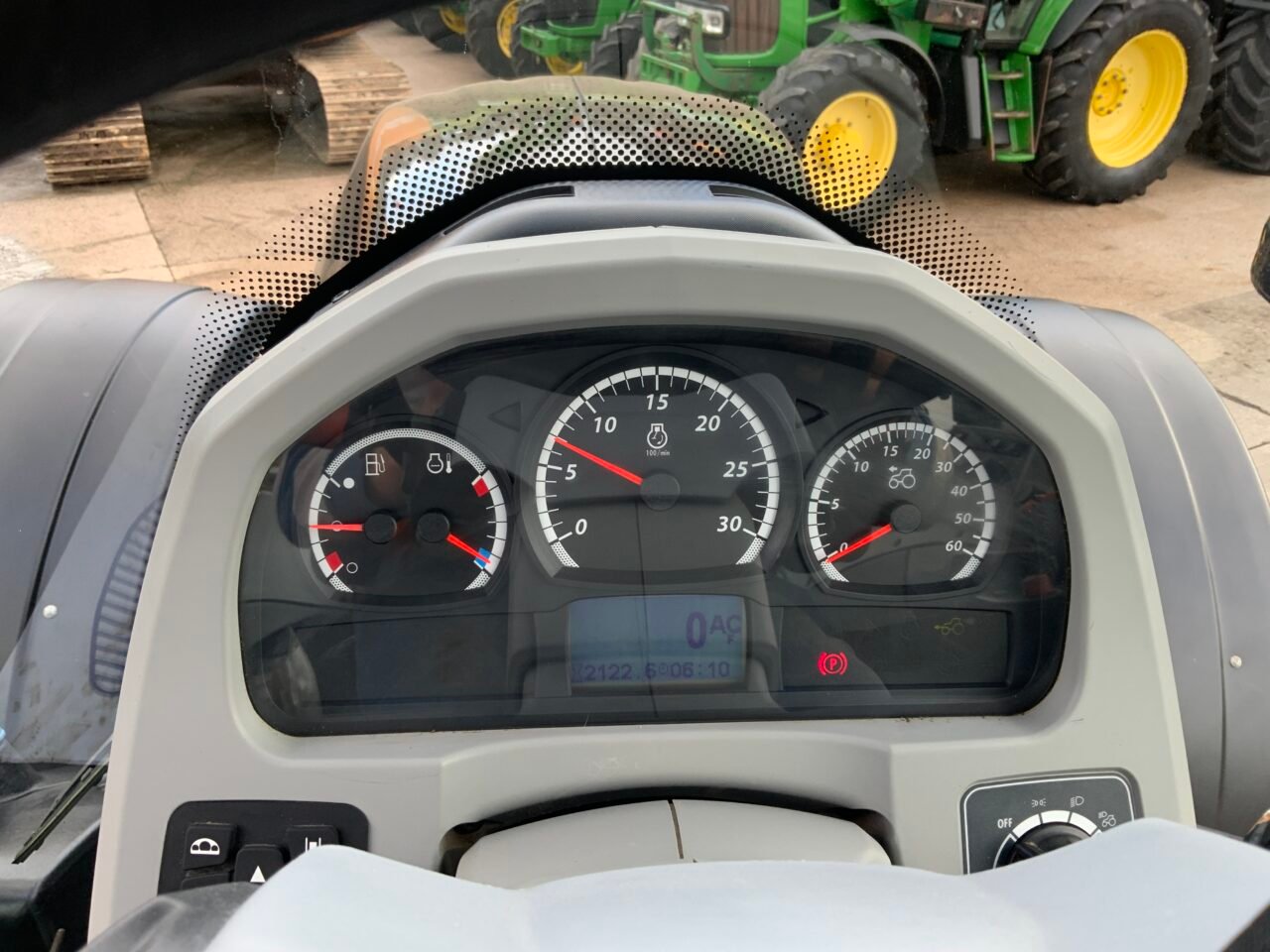 Valtra T174 Hi Tech Tractor (ST25043) - Image 4