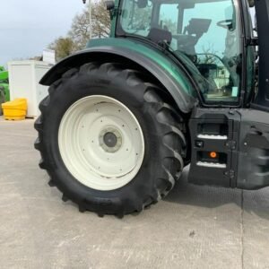 Alternative view of Valtra T214 Direct Tractor (ST22267)
